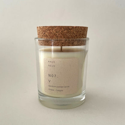 N07 V glass candle