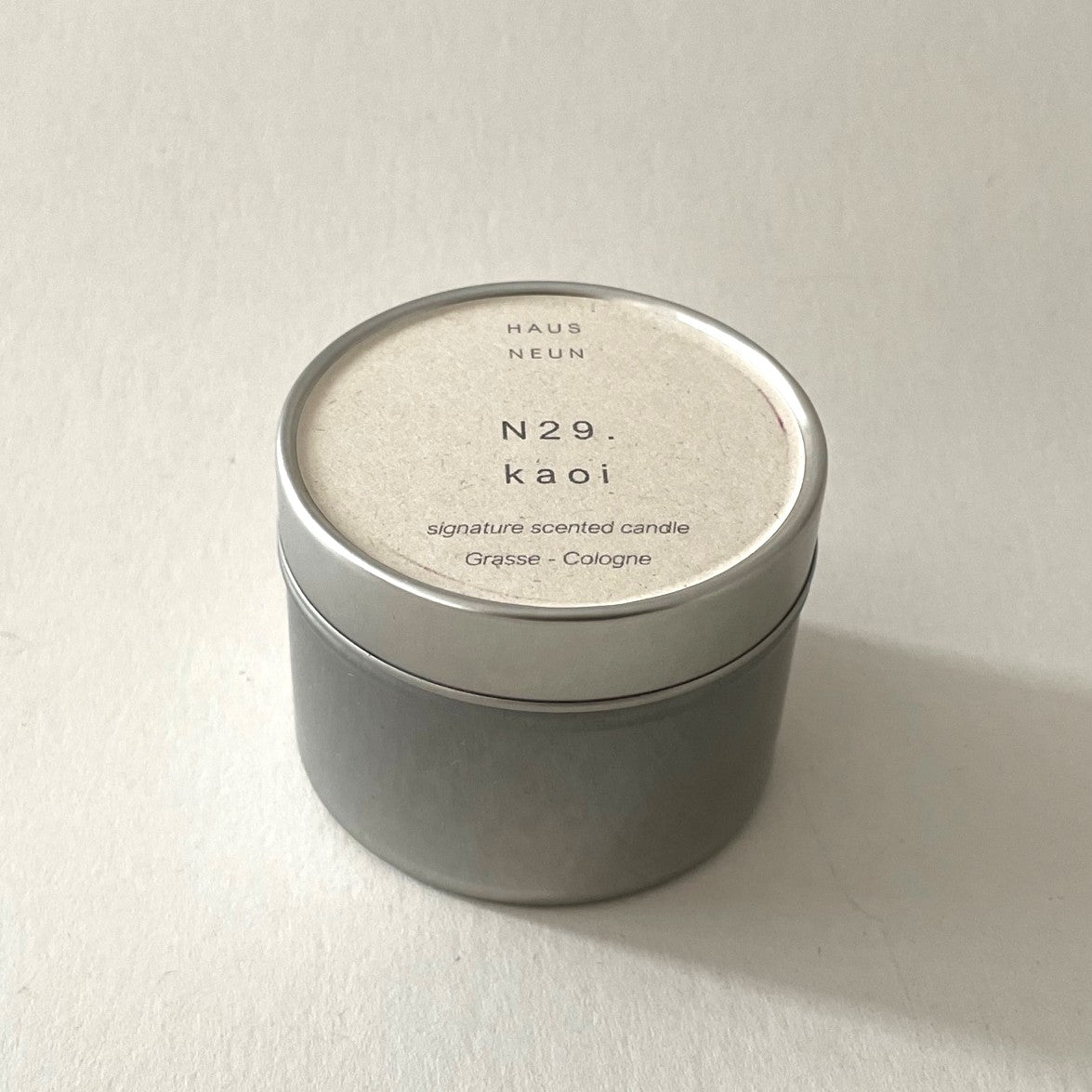 N29 KAOI travel size tin candle
