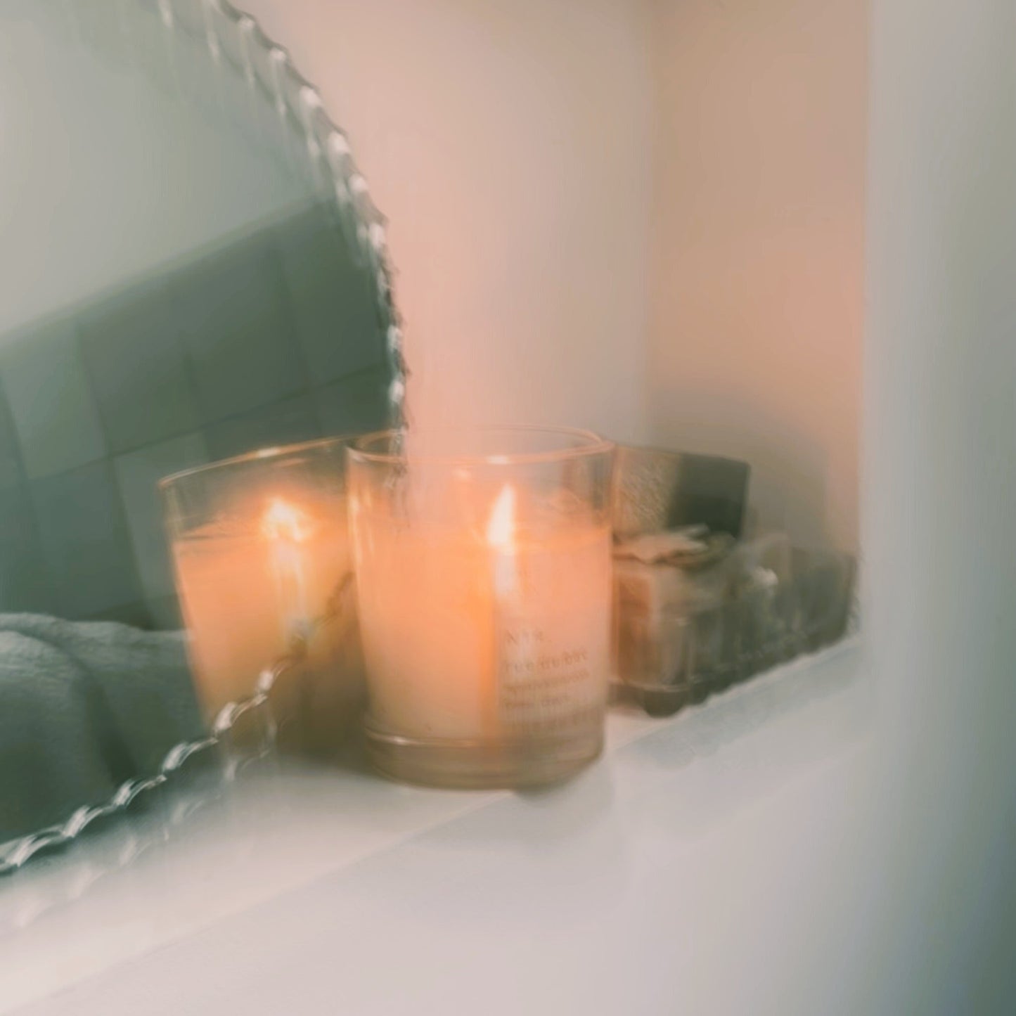 N07 V glass candle